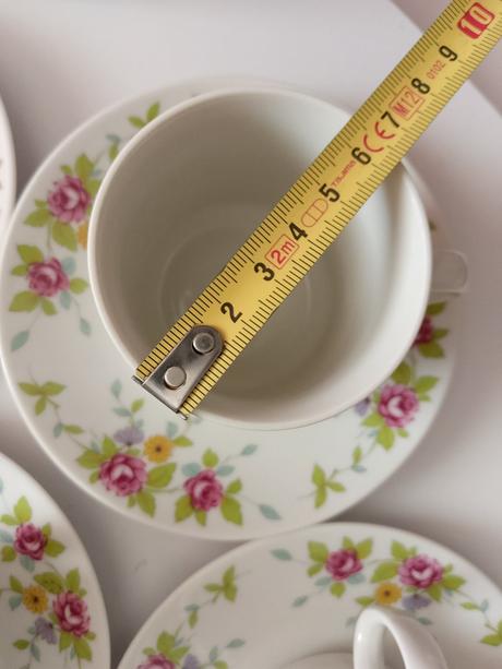 Popolník, šálky s podšálkami, 