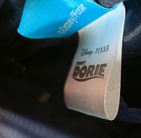 Disney pixar dorie batoh na kolieskach,