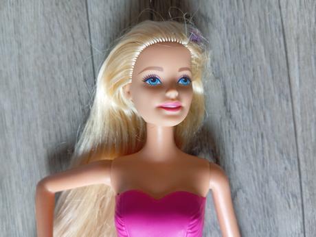 Barbie endless hair kingdom 2015, 