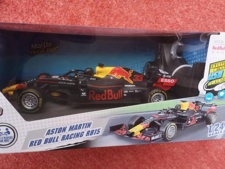 F1 red bull aston martin formula na diaľ ovládanie,