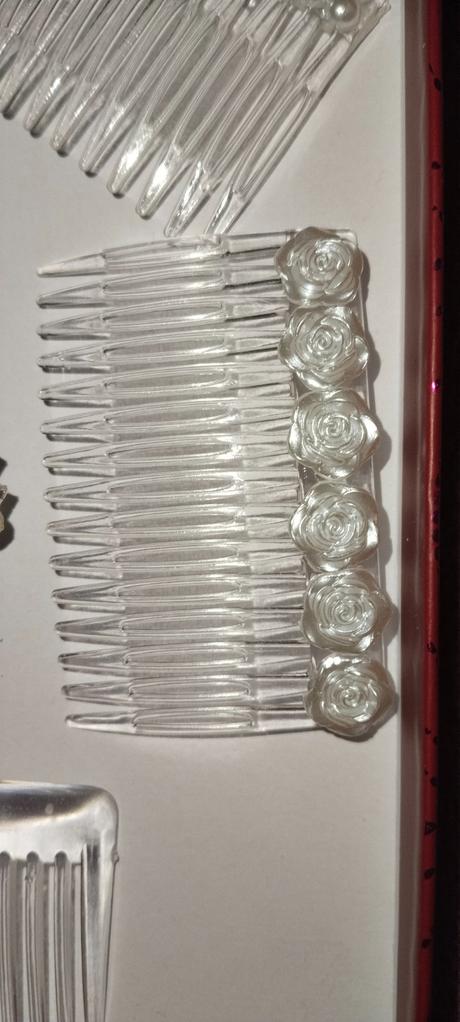 Hrebene 5 kusov a 1 spona do vlasov., 