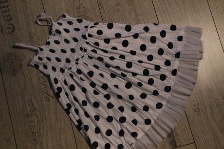 Guličkové šaty, 110