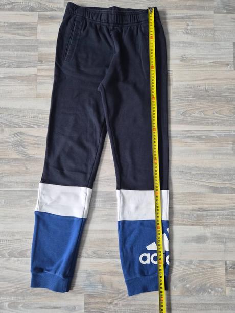 Pekné adidas tepláky - letné, adidas,152