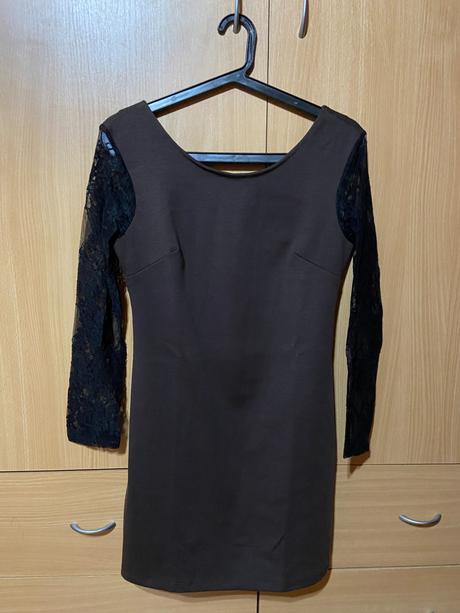 Hnedé minišaty s čipkovanými rukávmi, 36 / s