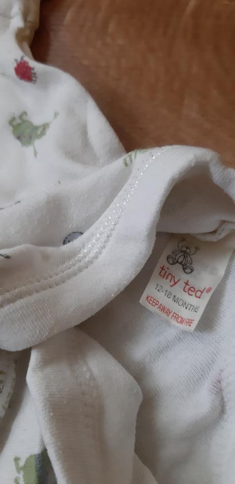 Body 12-18 m., tiny ted,86