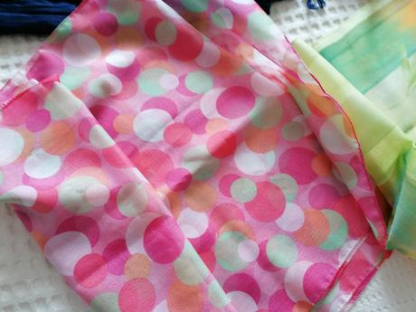 Dámske šatky a šály rozne,