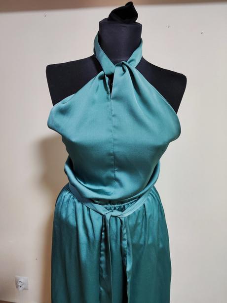 Spoločenské šaty trendyol, s