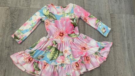 Prekrásne extra točivé šaty výpredaj, active,92 - 128