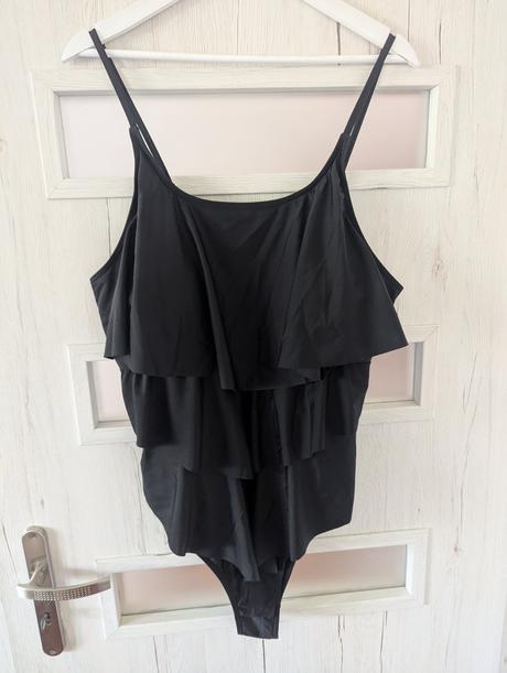 Nové celé plavky s volánmi 48/50, 48 / 50 / 4xl / 5xl