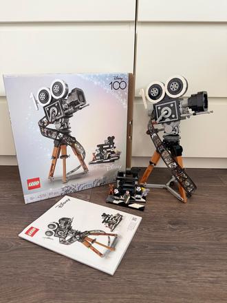 Lego limitovaná edícia 100 rokov walta disneyho, 