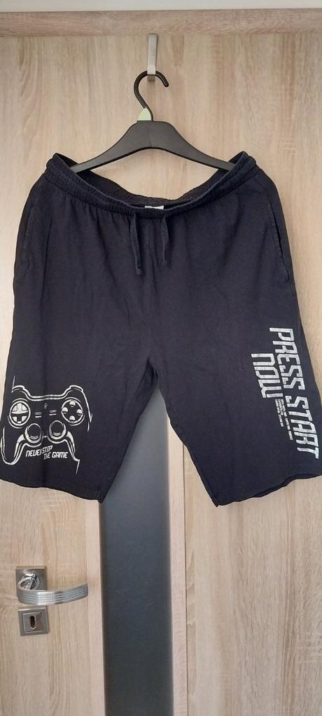 Kraťasy č.170/176, chapter young,170