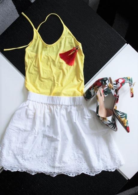 Sukienka s dierkovaním a vreckami na bokoch, h&m,36