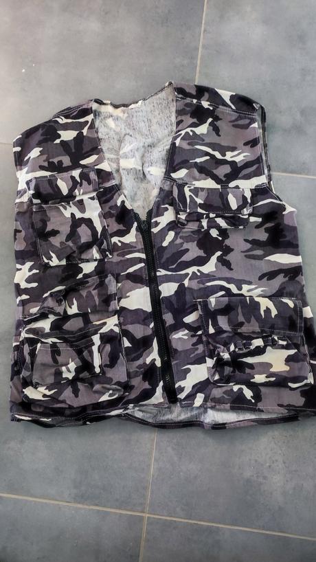 Vesta maskačová, s