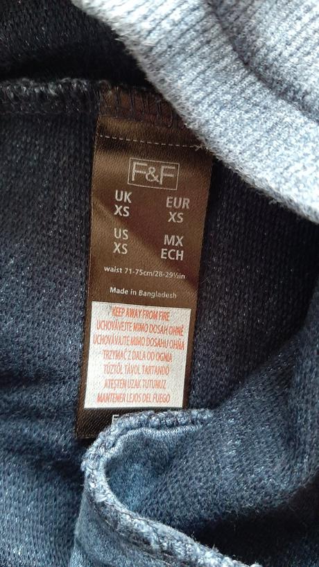 Tepláky xs 2 kusy, xs