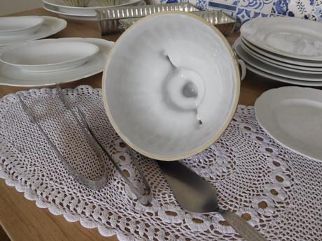 Gazdinká porcelánová-top top stav,, 