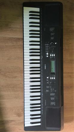 Klávesy yamaha ew 310 s dynamikou, 