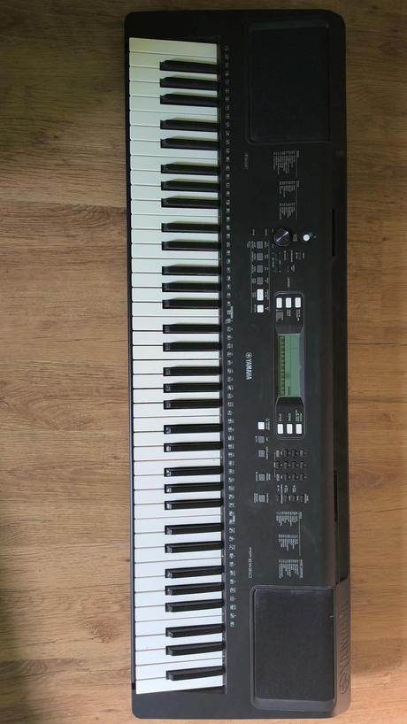 Klávesy yamaha ew 310 s dynamikou, 