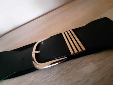 Opasok na gumičku, dkny