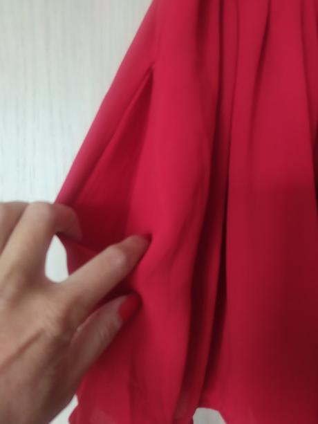 C 55-cervena sukna raz oblecena z vreckami s/m, s