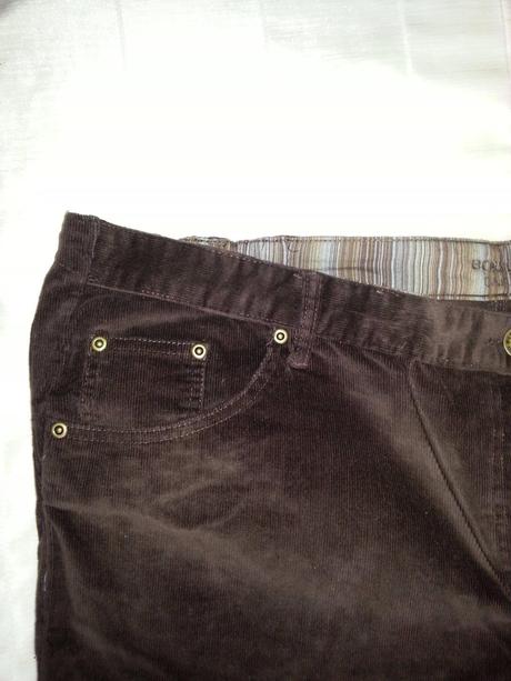 Hnede mencestraky, 52