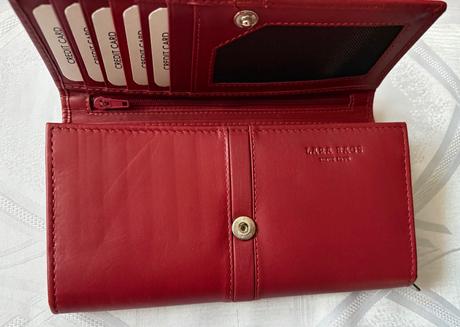 Nepouzita penazenka lara bags, lara bags