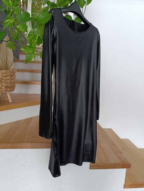 Šaty v imitacií kože, l