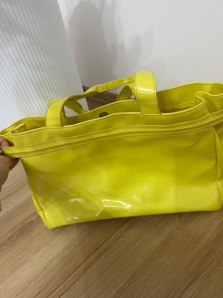 Armani kabelka, armani