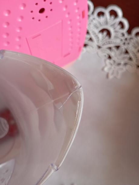 Umývadlo , kanvica, žehlička,