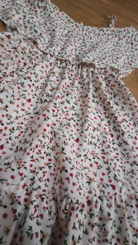 Šaty s kvetmi  158/164, 164