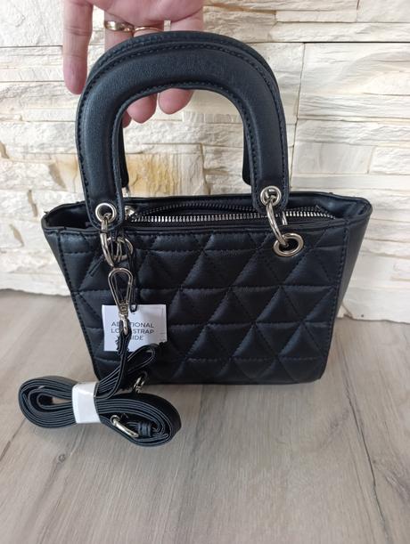 Pekná "tote" kabelka, sinsay