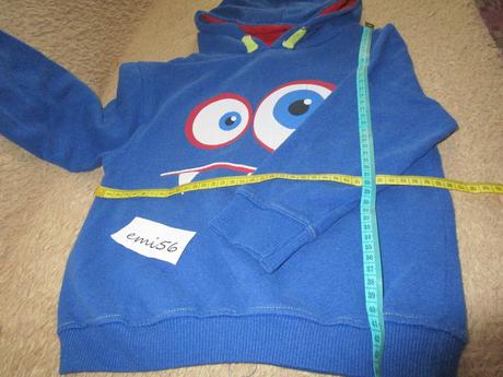 2605. mikina s kapucňou, 110