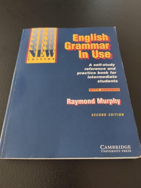 Kniha english grammar in use, 