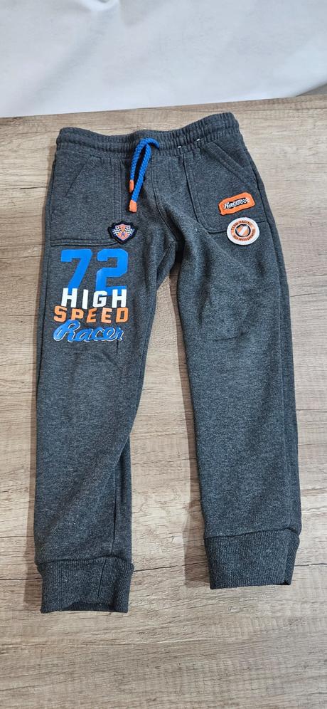 Teplaky, f&f,122
