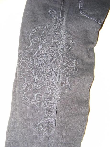 Vyšívané slim rifle h&m - 25/32, h&m,xs