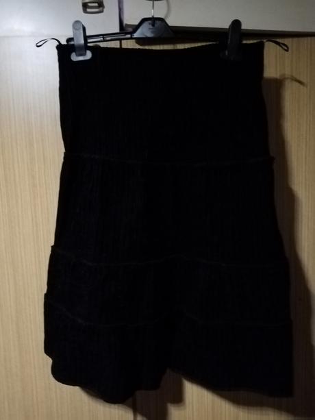 Dámska sukňa, 36