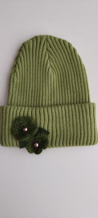 Dievčenská čiapka, 104