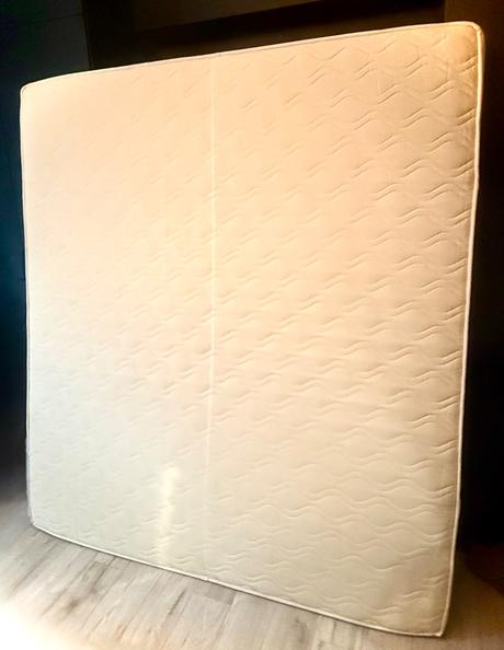 Kvalitny tvrdsi matrac materasso 180 x 200 cm, 