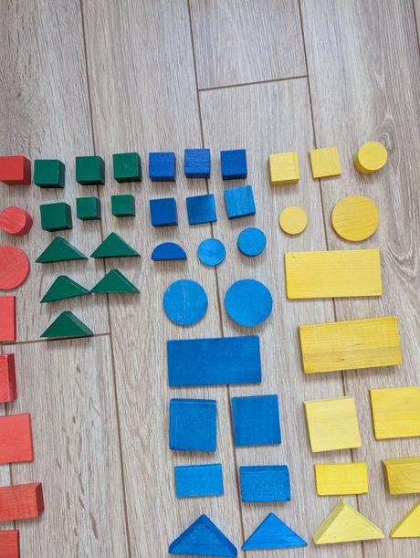 Drevene farebne kocky, 