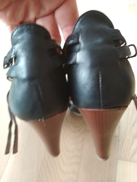 Cierne topanky, sandale, 39