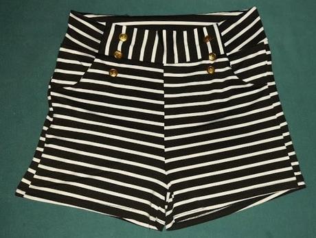 Predám  námornícke kraťasy veľ.m, m