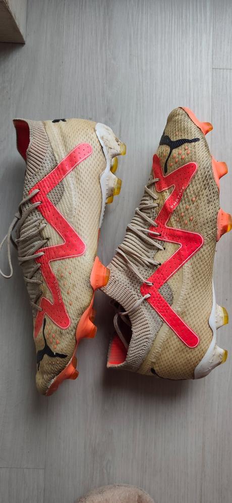 Predám kvalitné originálne kopačky v.8,5, kupované, nike,42