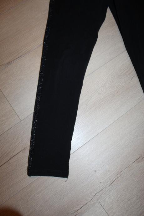 Hrubšie legínky, 140