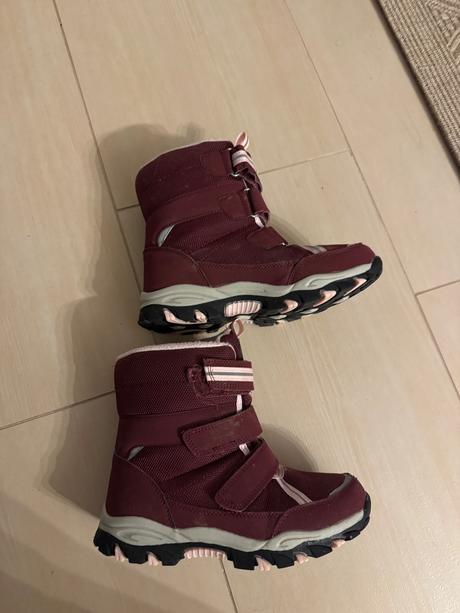 Snehule, 35