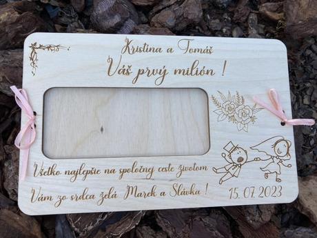 Svadobná drevená obálka na peniaze, 