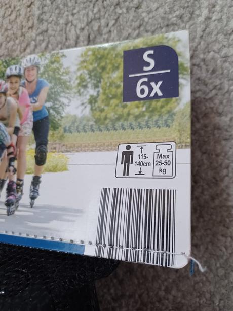 Nepoužité chrániče na korčule / 115-140 cm /, 