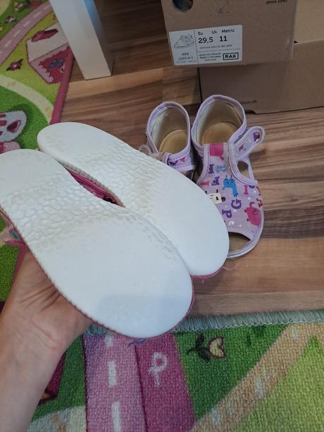 Papučky rak 29,5 cena spolu, 29