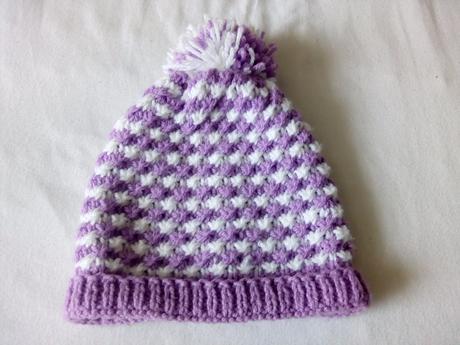 Hand made svetrík s čiapočkou, 86