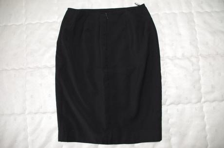 Cierna uzka sukna zn. fressange, 38