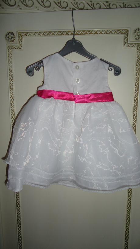 Spoločenske šatky, 68