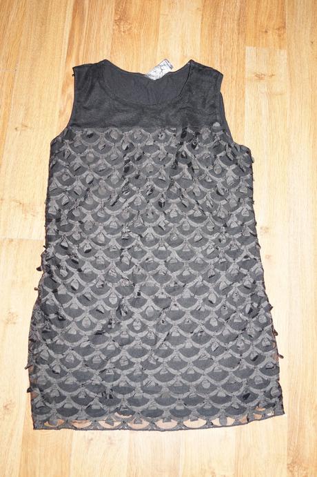 Zaujimave šaty, next,152